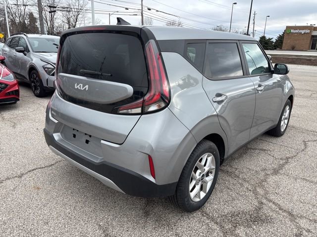 Certified 2023 Kia Soul LX w/ LX Technology Package image 5