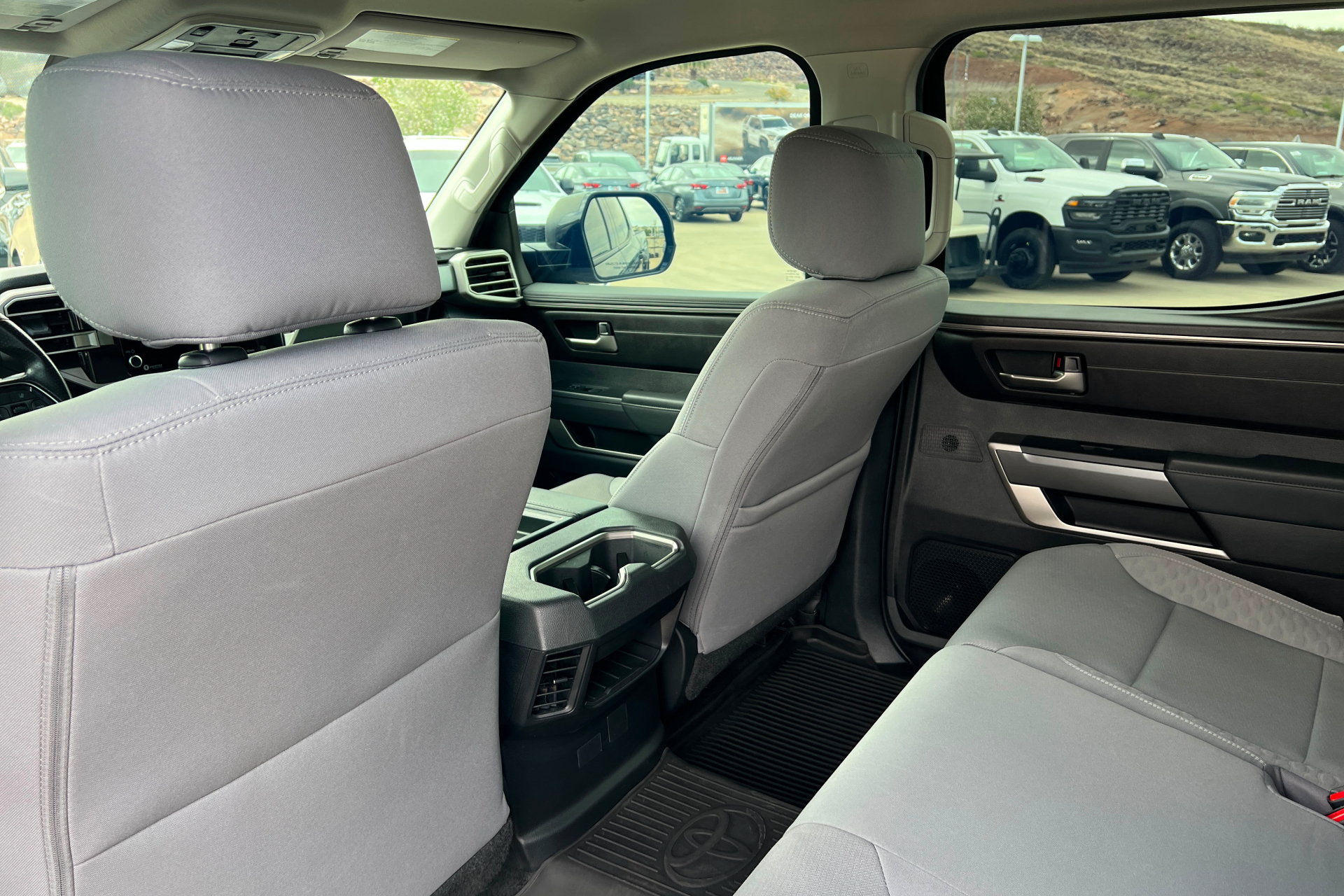 Used 2023 Toyota Tundra SR5 w/ SR5 Convenience Package AWD/4WD image 19