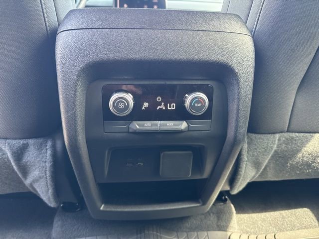 Certified 2025 GMC Acadia Elevation FWD image 23