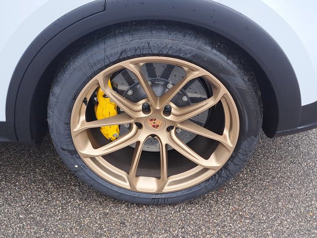 New 2026 Porsche Cayenne Turbo GT image 11