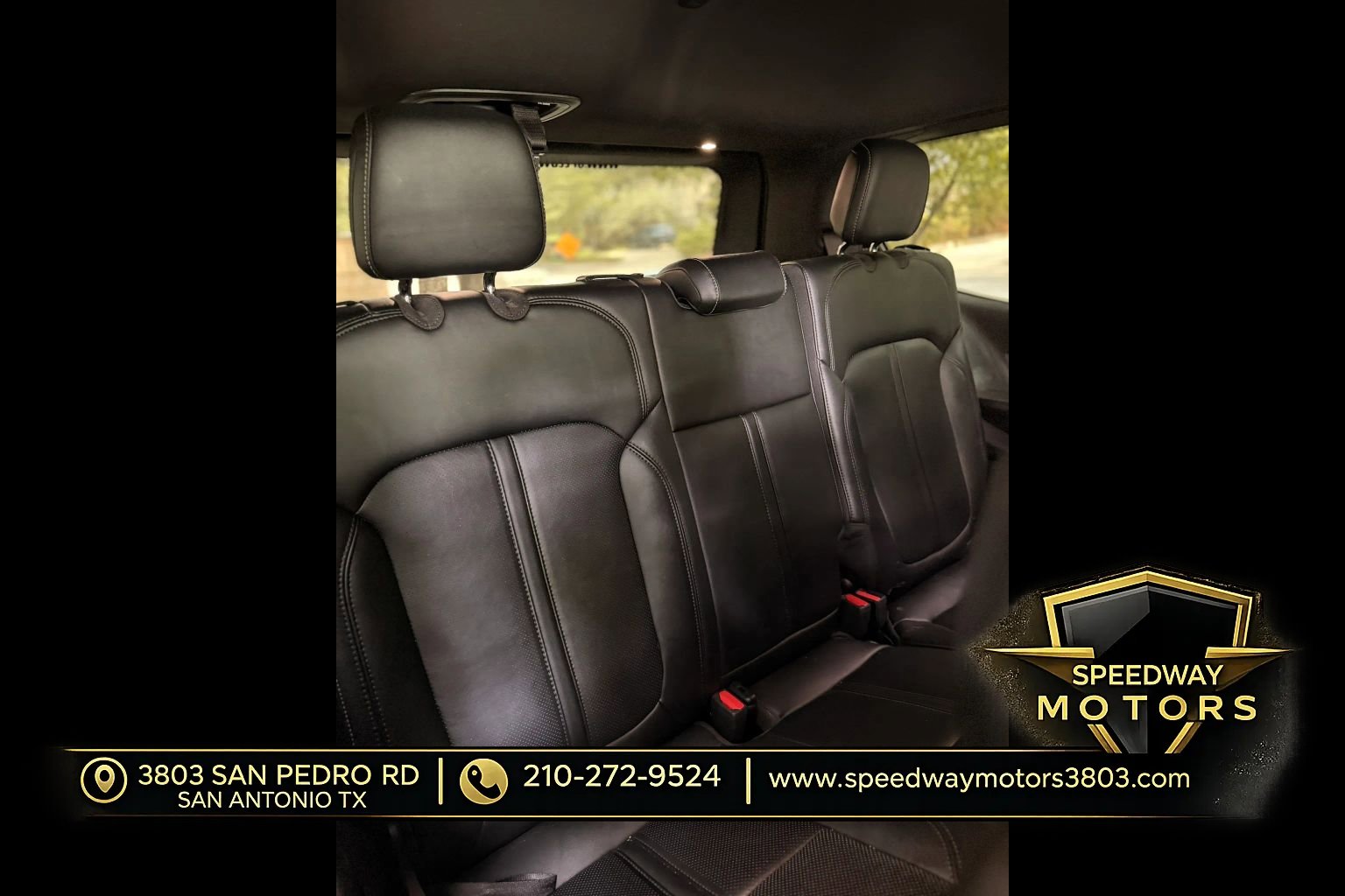 Used 2022 Jeep Wagoneer Series II AWD/4WD image 18