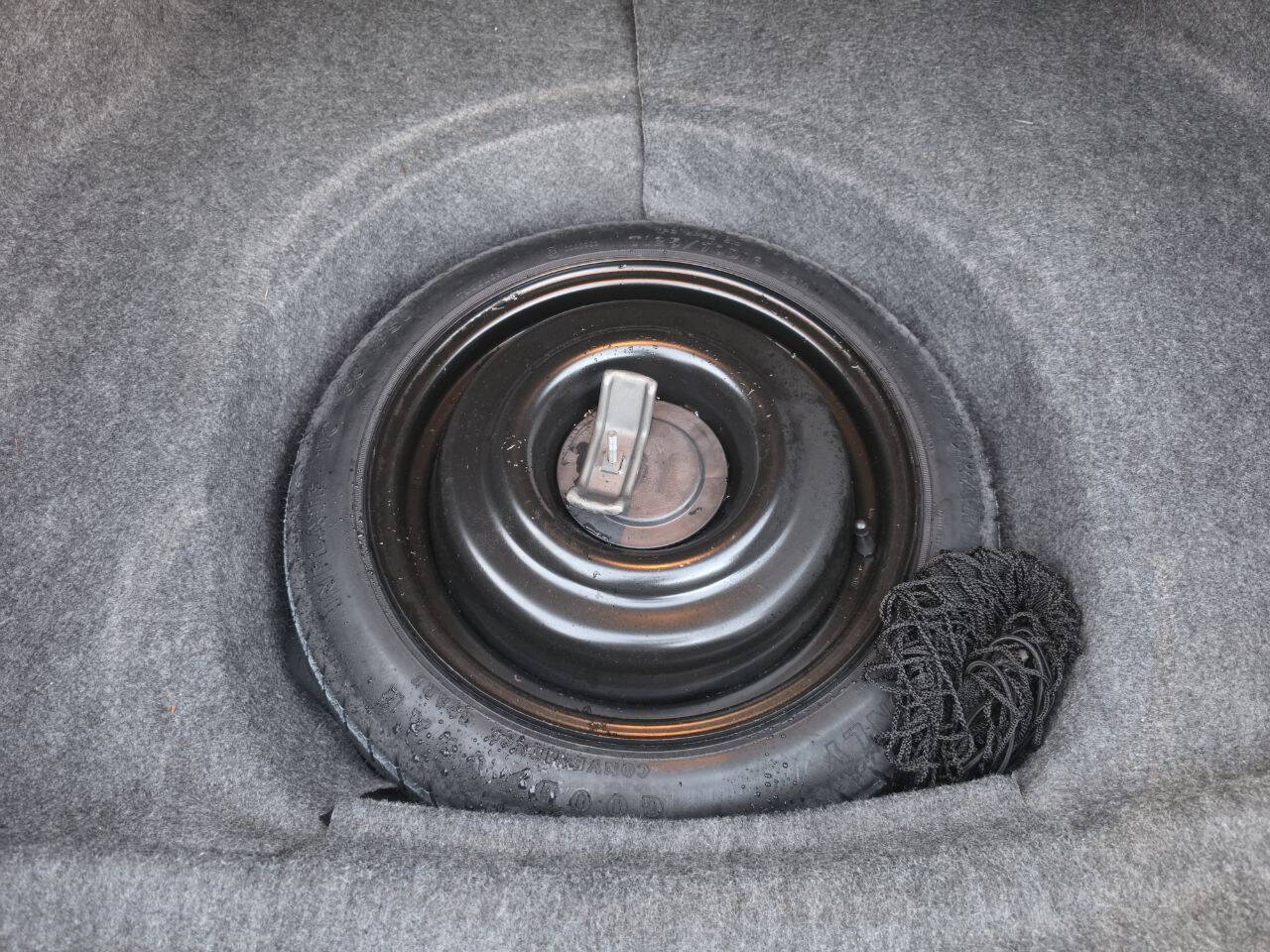 Used 1996 Chevrolet Lumina LS FWD image 33