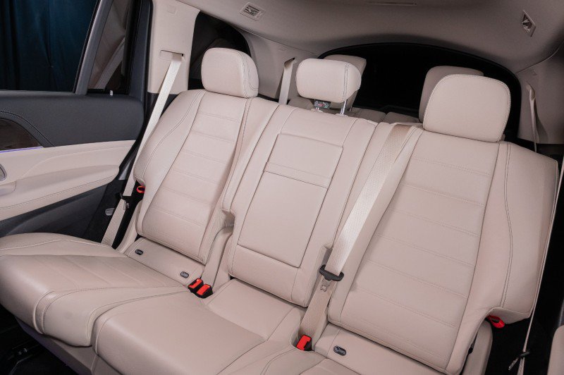 New 2026 Mercedes-Benz GLS 580 4MATIC image 29