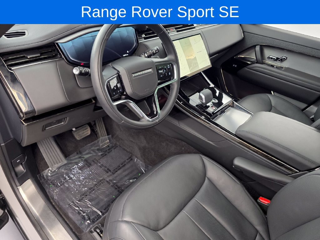 Used 2024 Land Rover Range Rover Sport SE AWD/4WD image 10