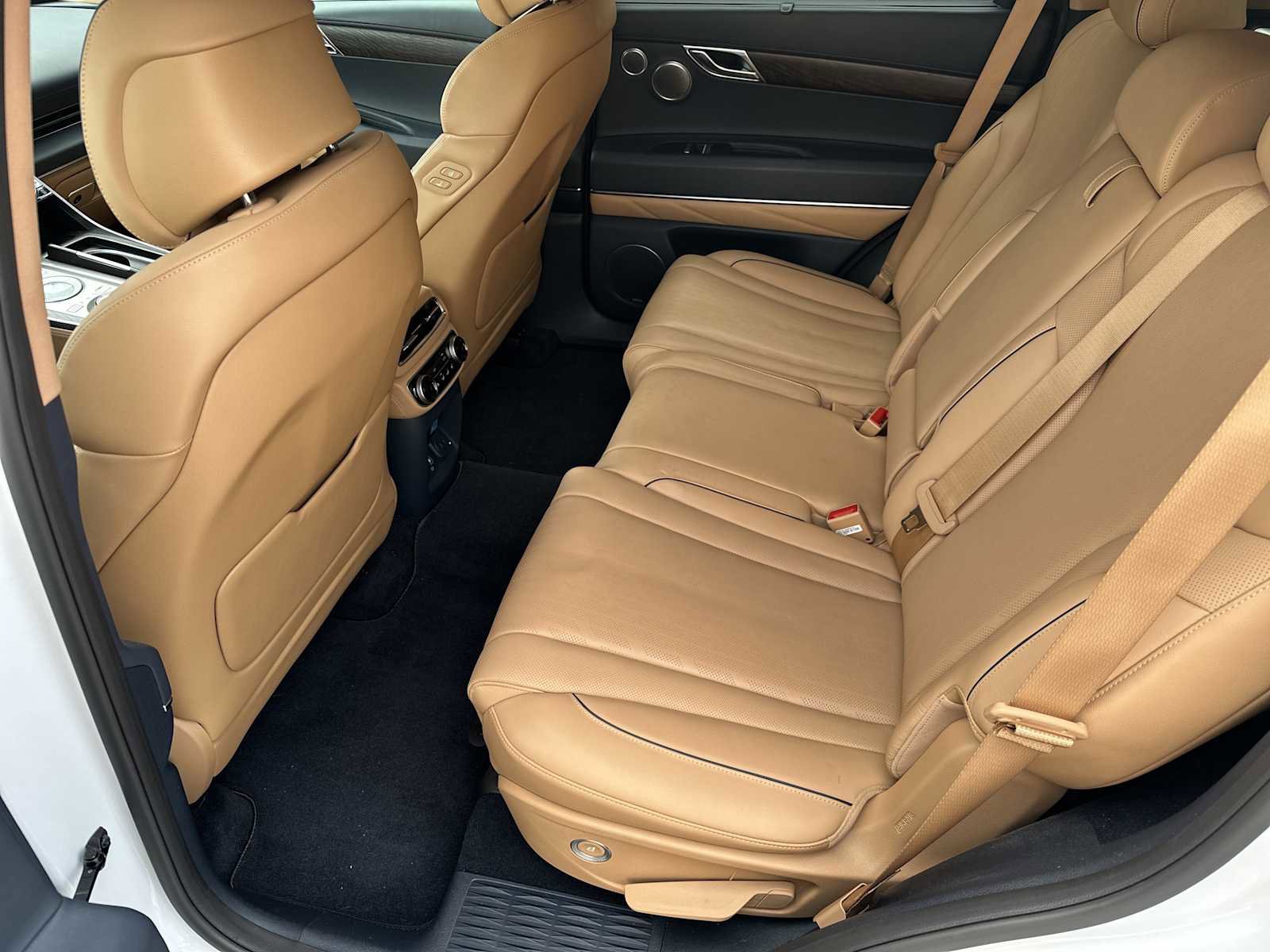 Used 2021 Genesis GV80 2.5T w/ Prestige Package 05 image 18