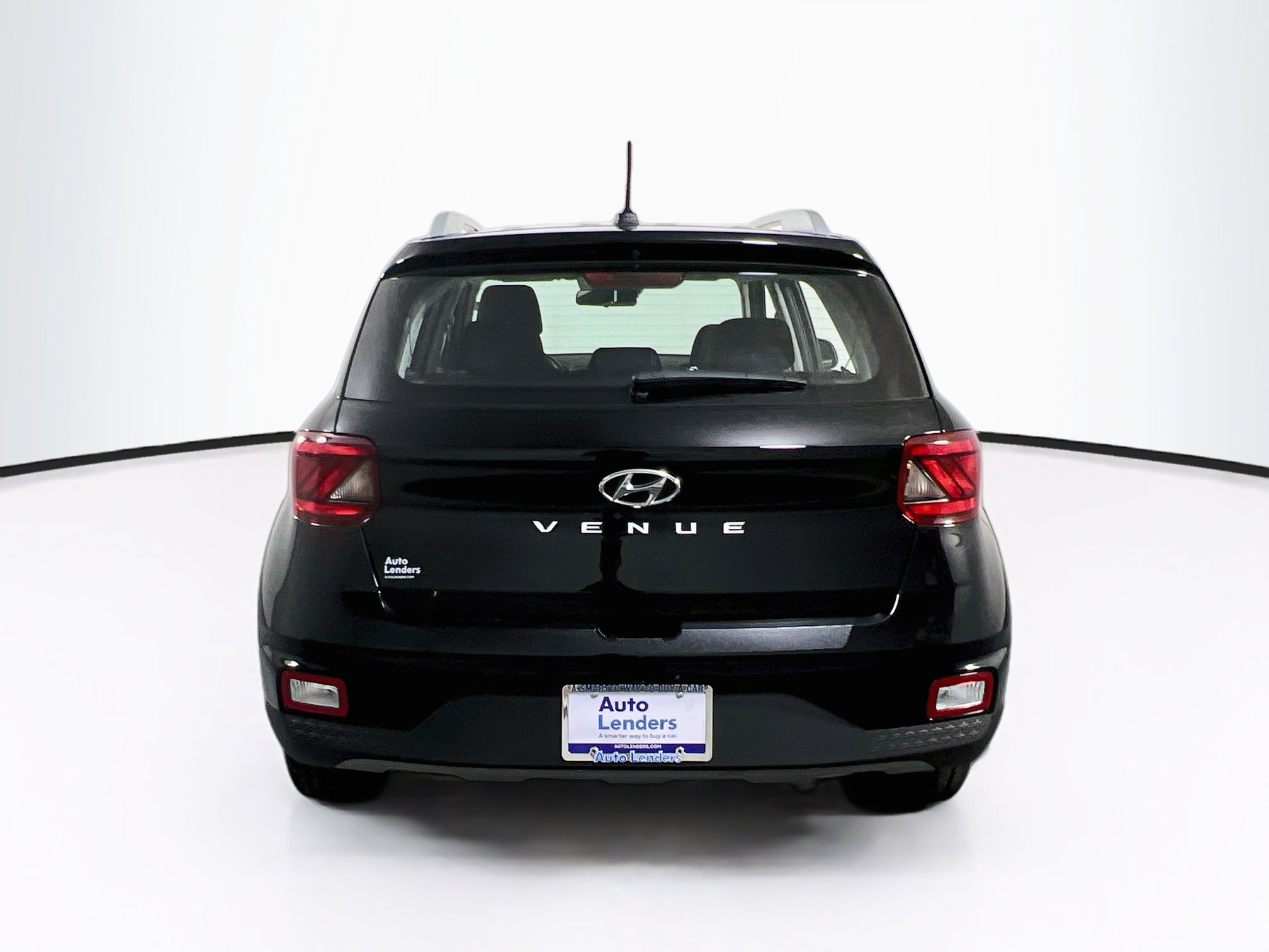 Used 2023 Hyundai Venue SEL w/ Cargo Package FWD image 6