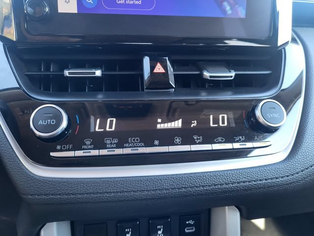 Used 2025 Toyota Corolla Cross XLE FWD image 18