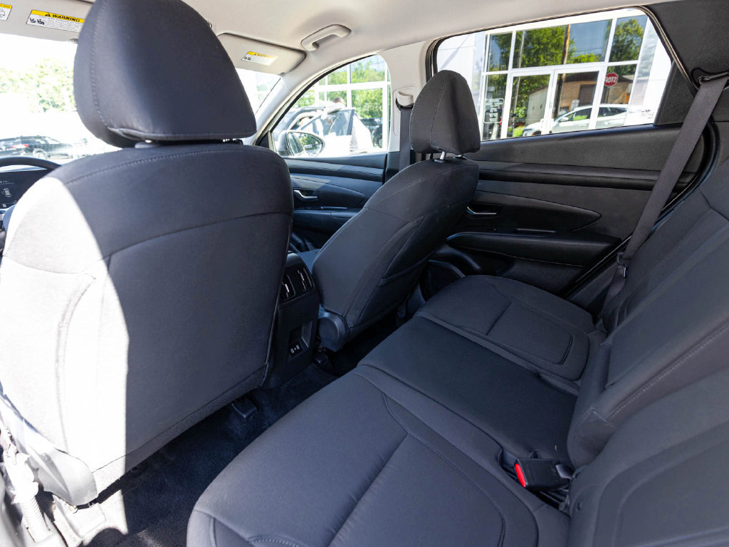 Used 2025 Hyundai Tucson SEL AWD/4WD image 28