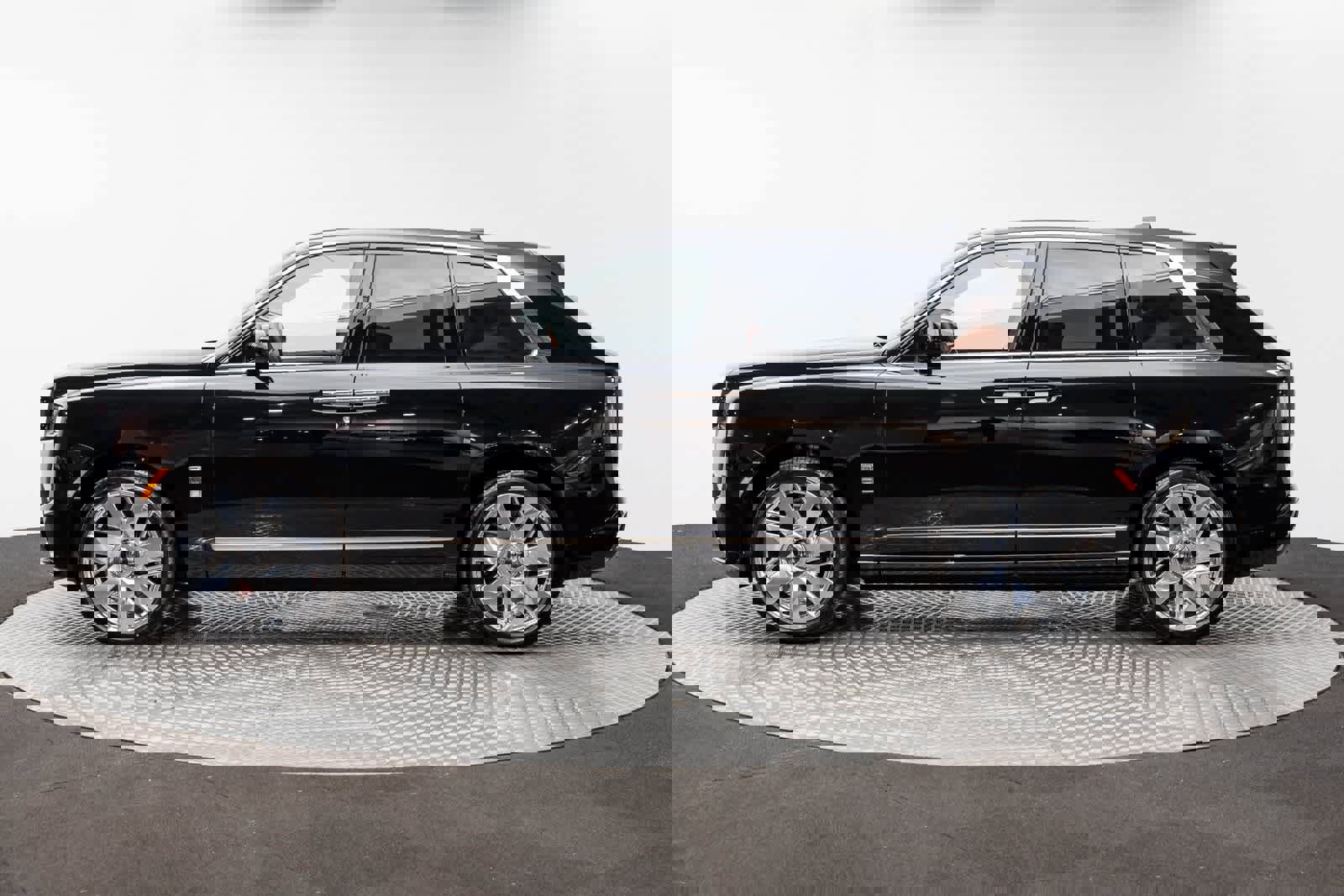 New 2026 Rolls-Royce Cullinan image 3