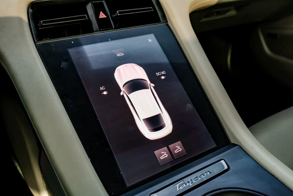 Used 2022 Porsche Taycan image 26