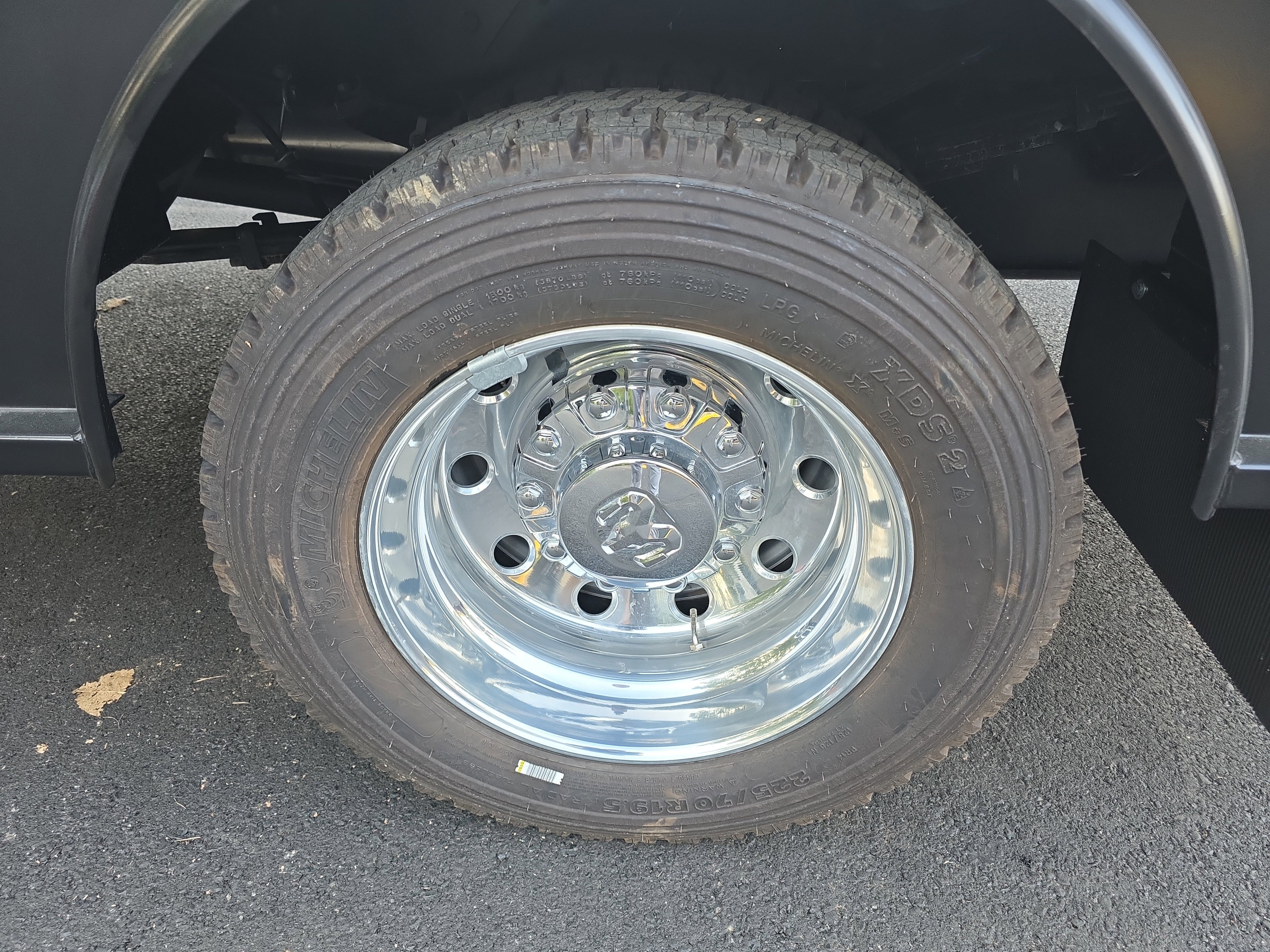 New 2026 RAM 5500 4x4 Crew Cab image 36