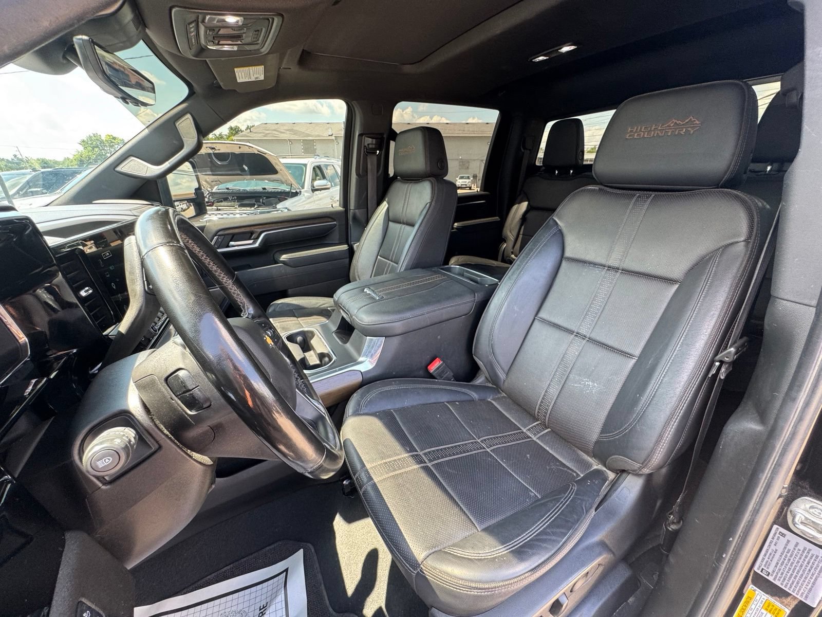 Used 2025 Chevrolet Silverado 3500 High Country w/ Technology Package AWD/4WD image 17