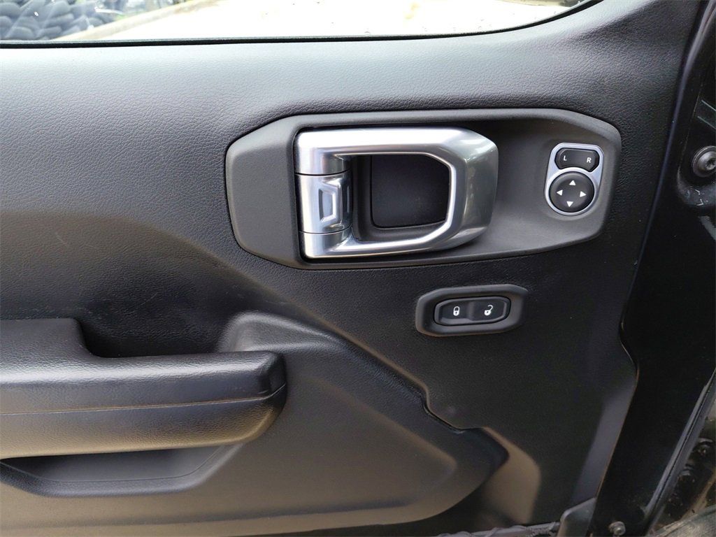 Used 2021 Jeep Wrangler Unlimited Rubicon image 26