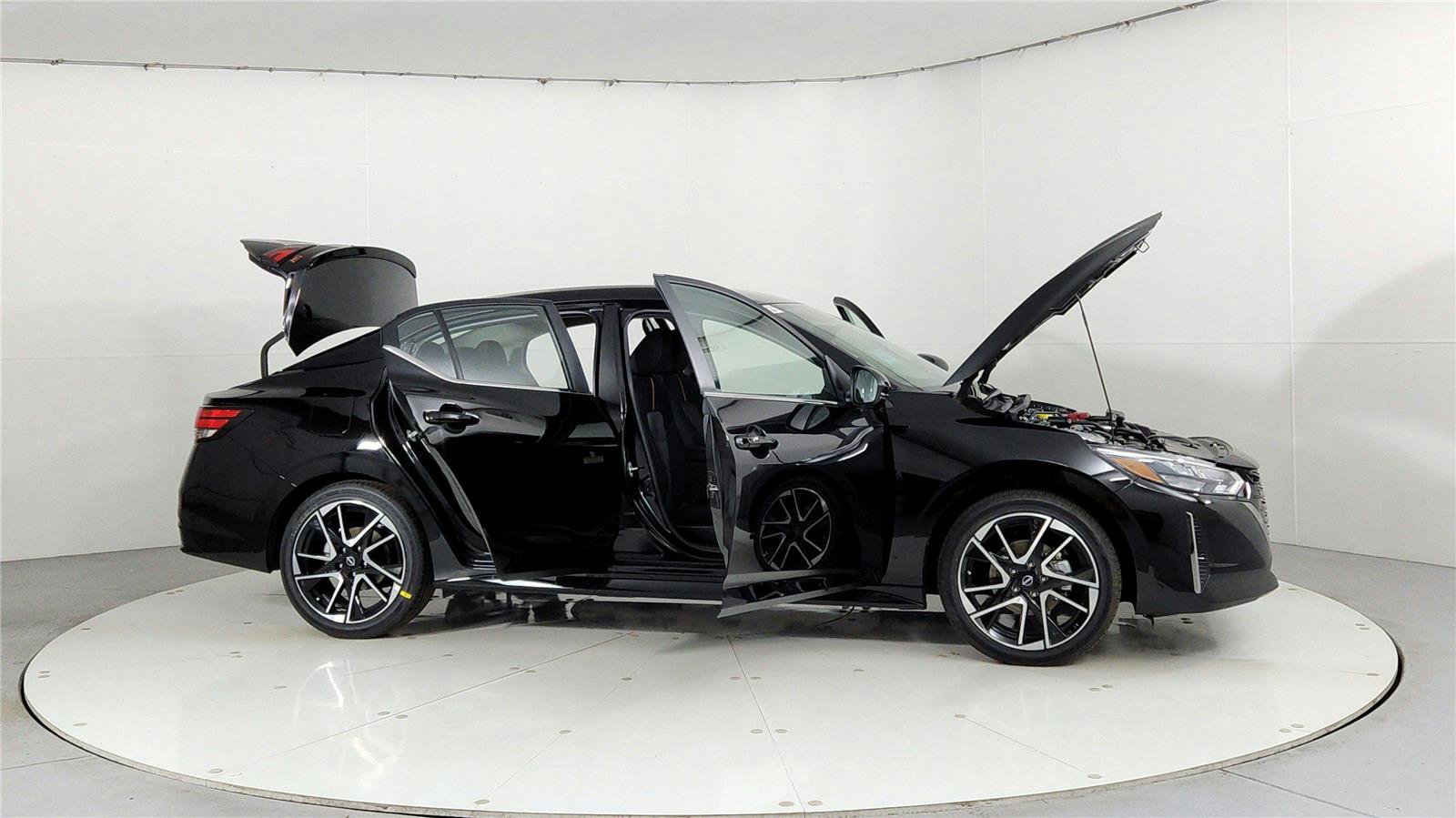 Used 2024 Nissan Sentra SR w/ Trunk Package FWD image 19