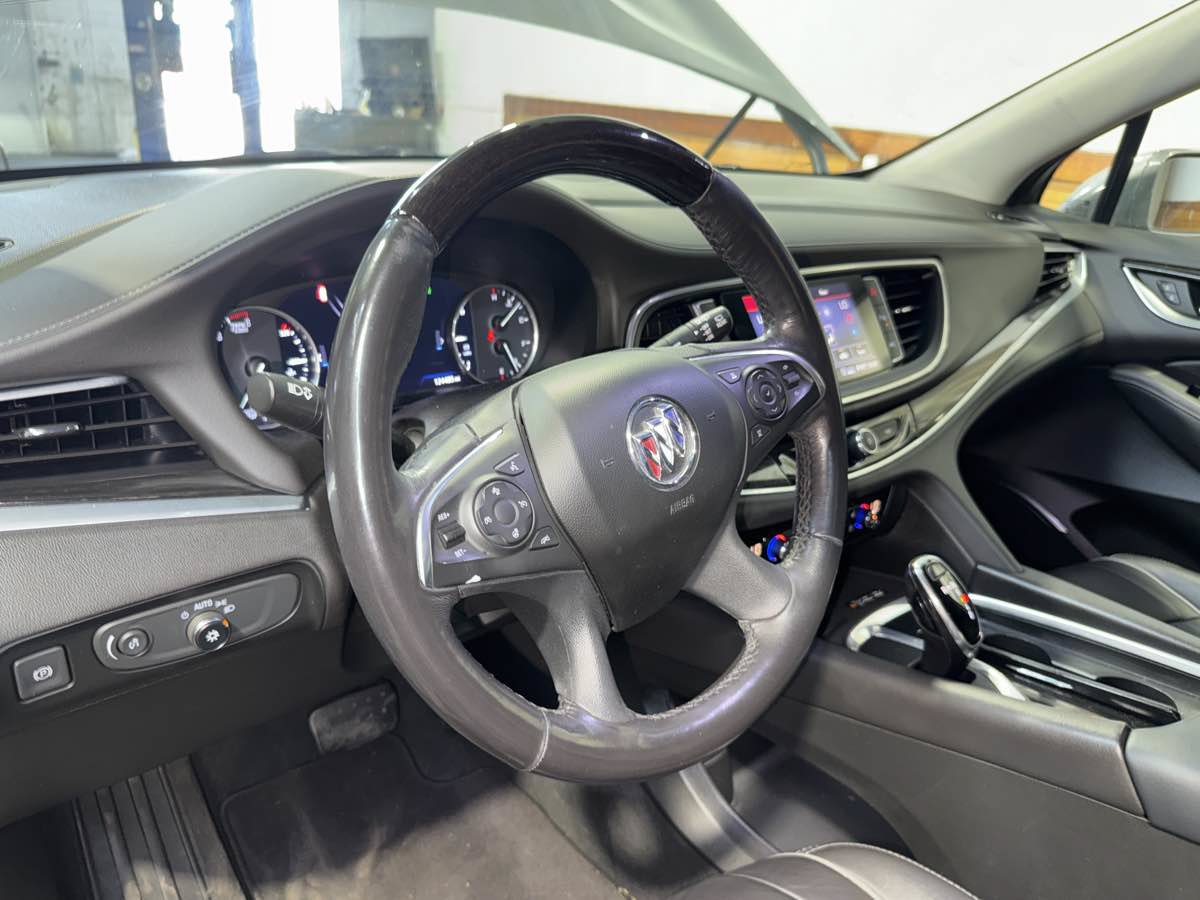 Used 2020 Buick Enclave Avenir FWD image 15