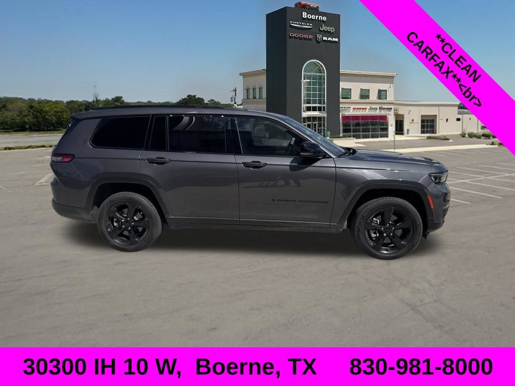 Used 2025 Jeep Grand Cherokee L Limited w/ Black Appearance Package AWD/4WD image 2