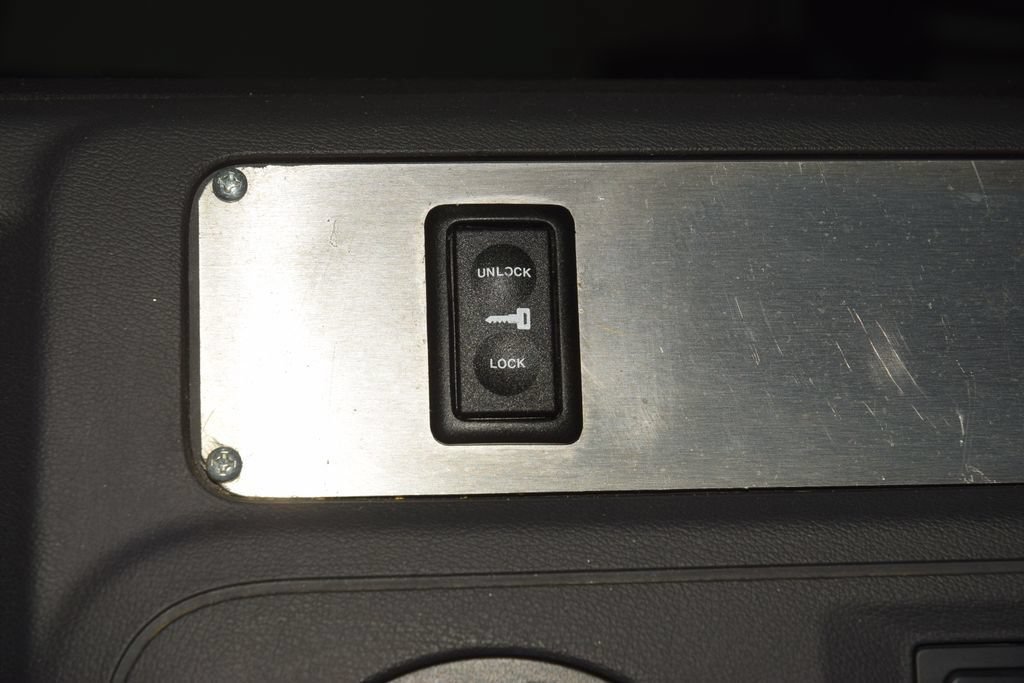 Used 2023 Ford E-450 and Econoline 450 Super Duty w/ Power Windows & Locks Group RWD image 19