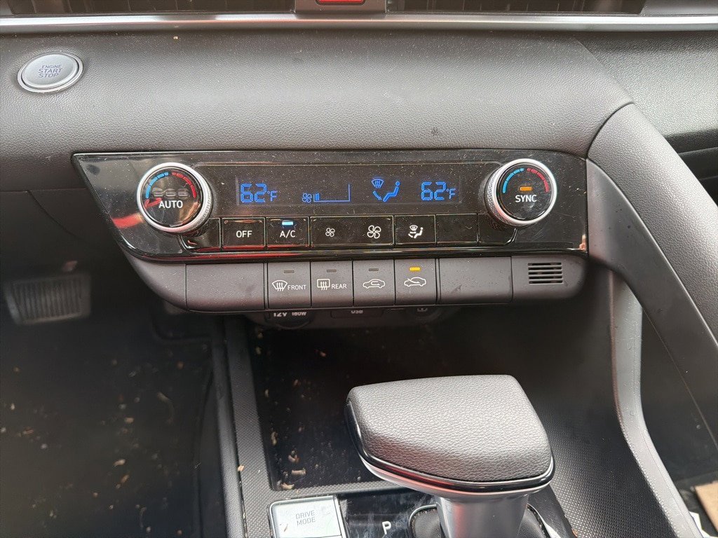 Certified 2022 Hyundai Elantra SEL FWD image 24