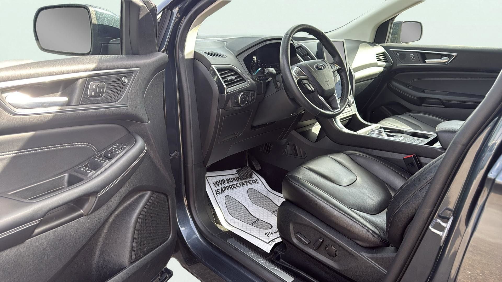 Certified 2022 Ford Edge Titanium image 25