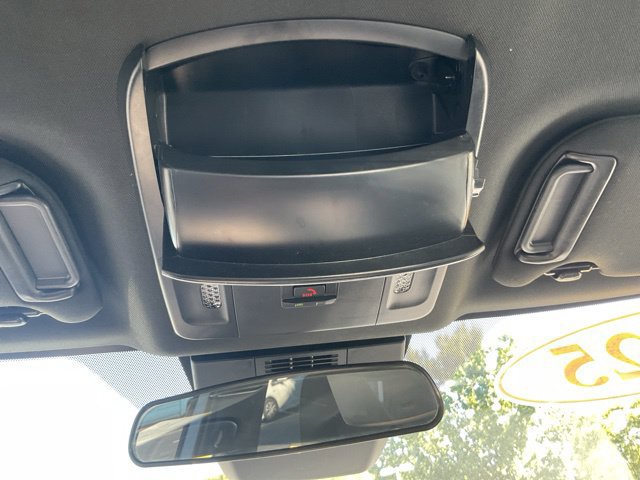 Used 2025 Toyota Camry SE FWD image 30
