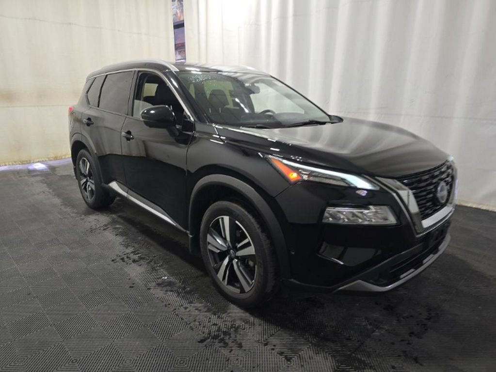 Used 2023 Nissan Rogue SL AWD/4WD image 3