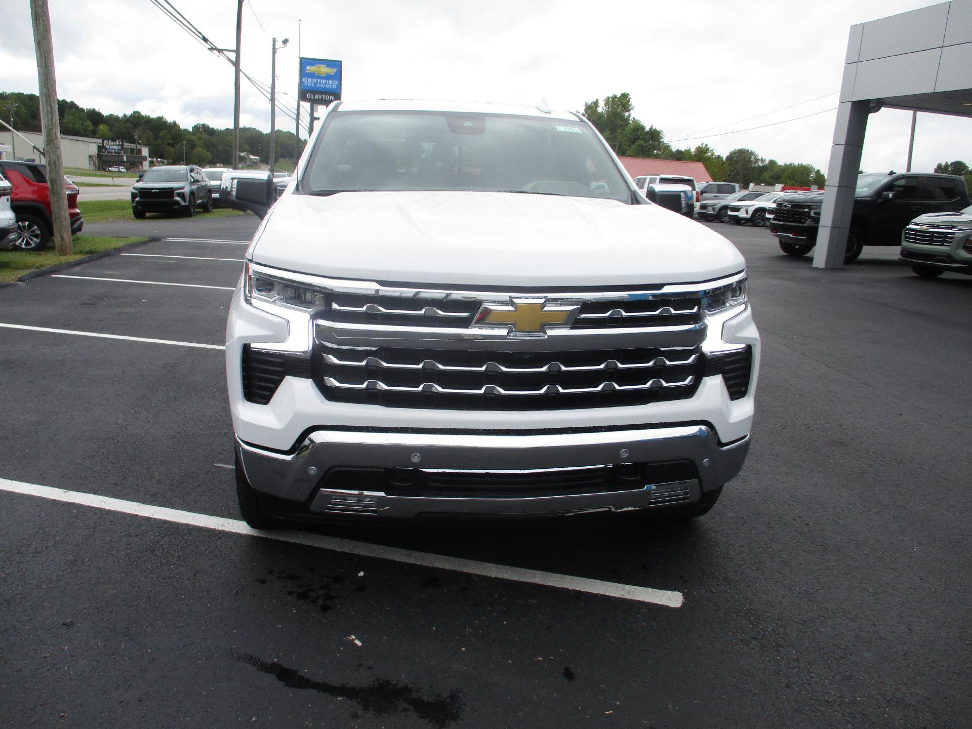 New 2026 Chevrolet Silverado 1500 LTZ w/ LTZ Premium Package image 9