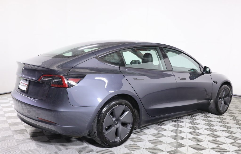 Used 2023 Tesla Model 3 Standard Range image 6