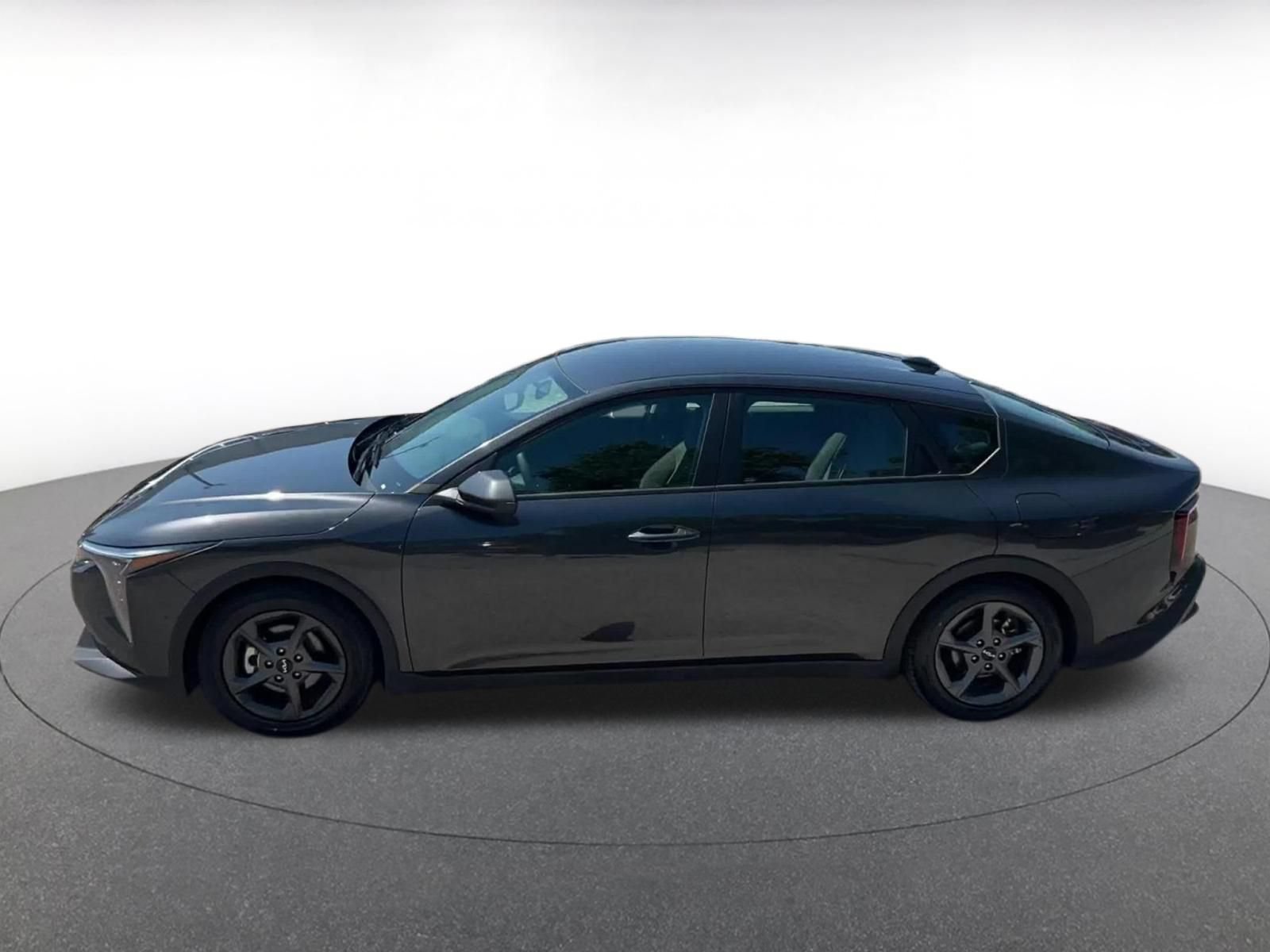 Used 2025 Kia K4 FWD image 9