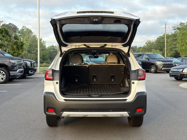 Certified 2025 Subaru Outback Limited AWD/4WD image 14