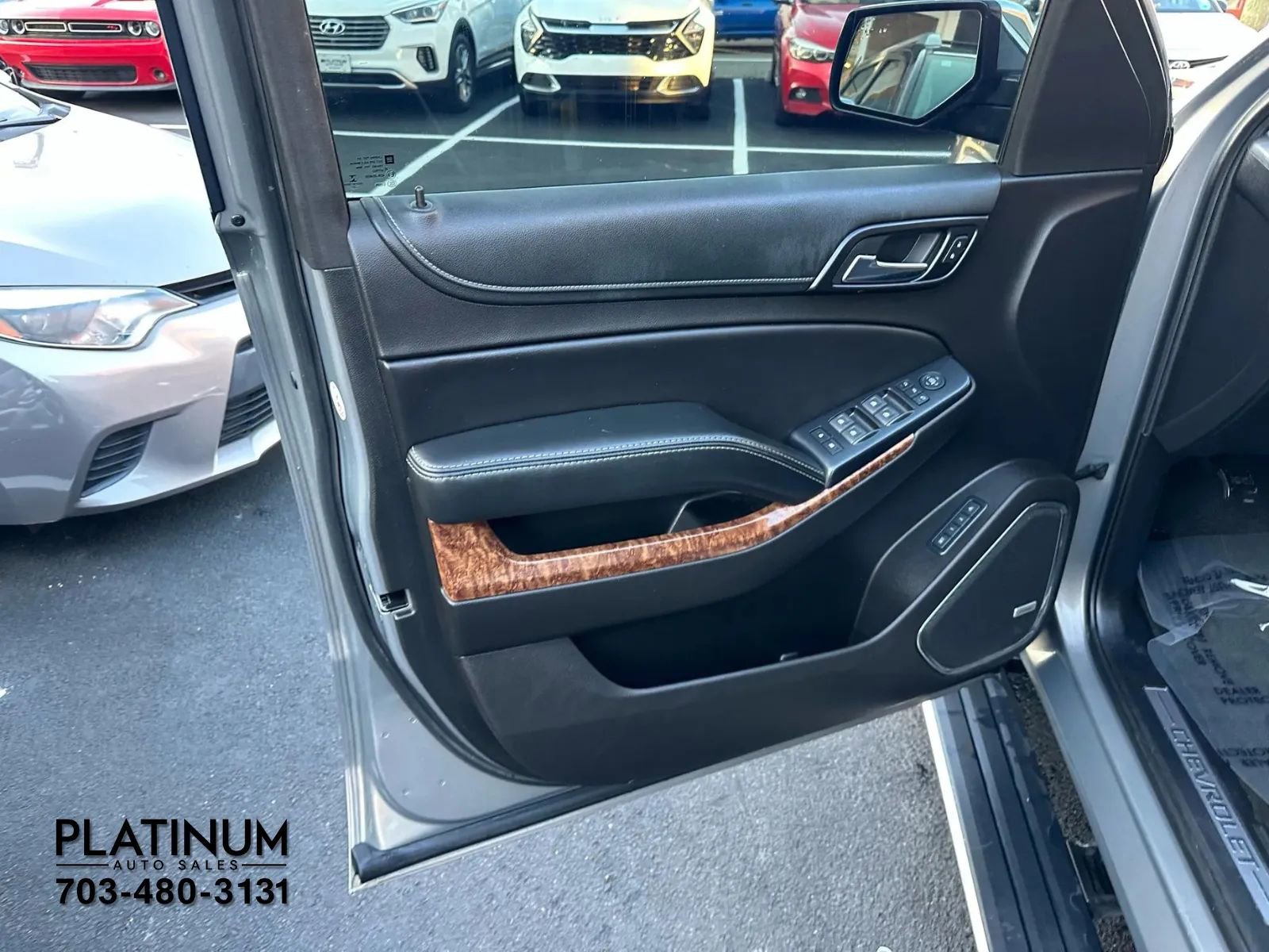 Used 2017 Chevrolet Suburban Premier image 13