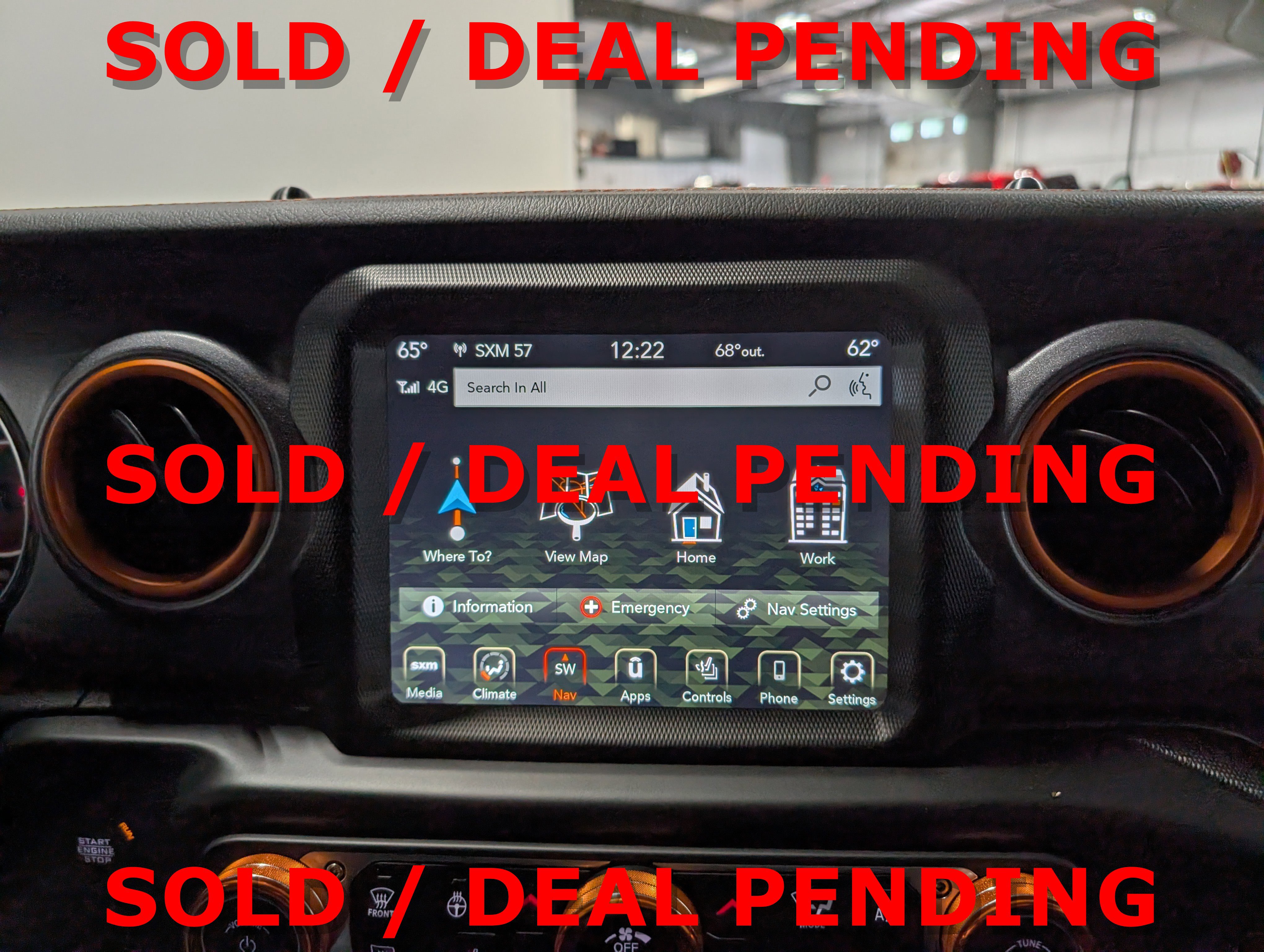 Used 2022 Jeep Gladiator Mojave w/ LED Lighting Group AWD/4WD image 24