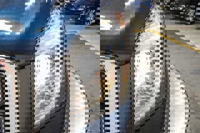 Used 2018 GMC Yukon SLE image 8