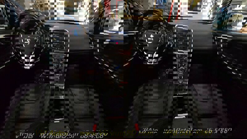 Used 2014 Volvo XC60 T6 image 9