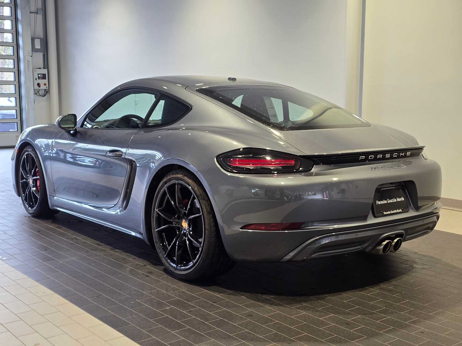 New 2025 Porsche 718 Cayman S RWD image 3