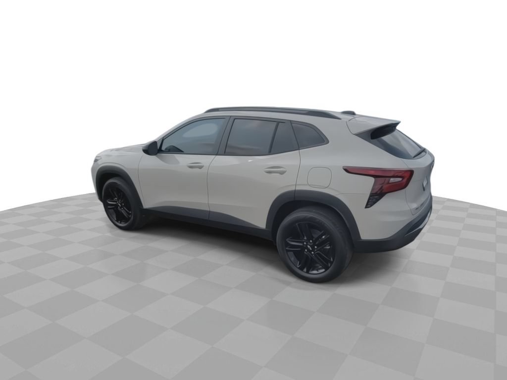 New 2026 Chevrolet Trax ACTIV w/ Sunroof Package FWD image 6