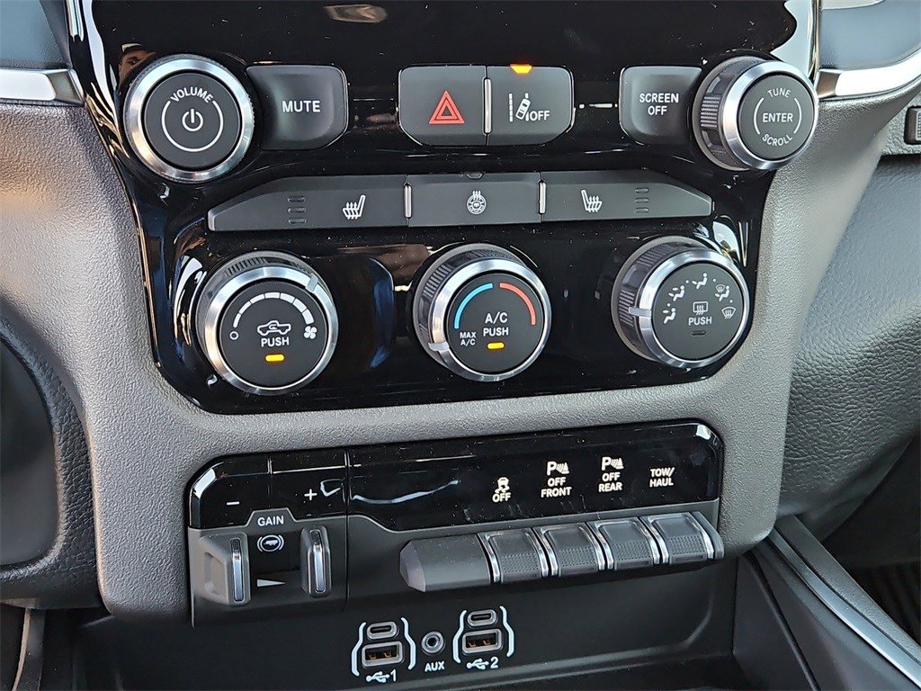 New 2025 RAM 1500 Lone Star image 28