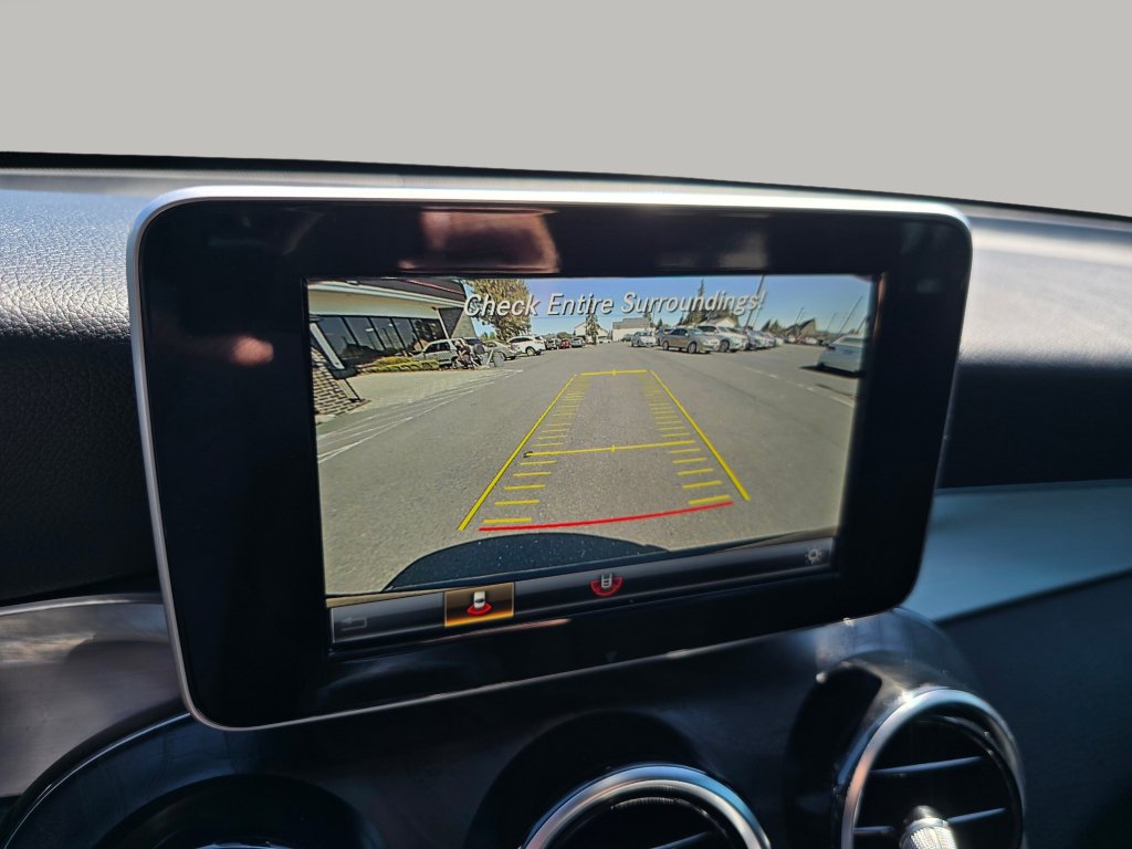 Used 2019 Mercedes-Benz GLC 300 4MATIC image 8