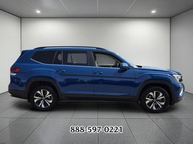 Certified 2026 Volkswagen Atlas SE FWD image 6