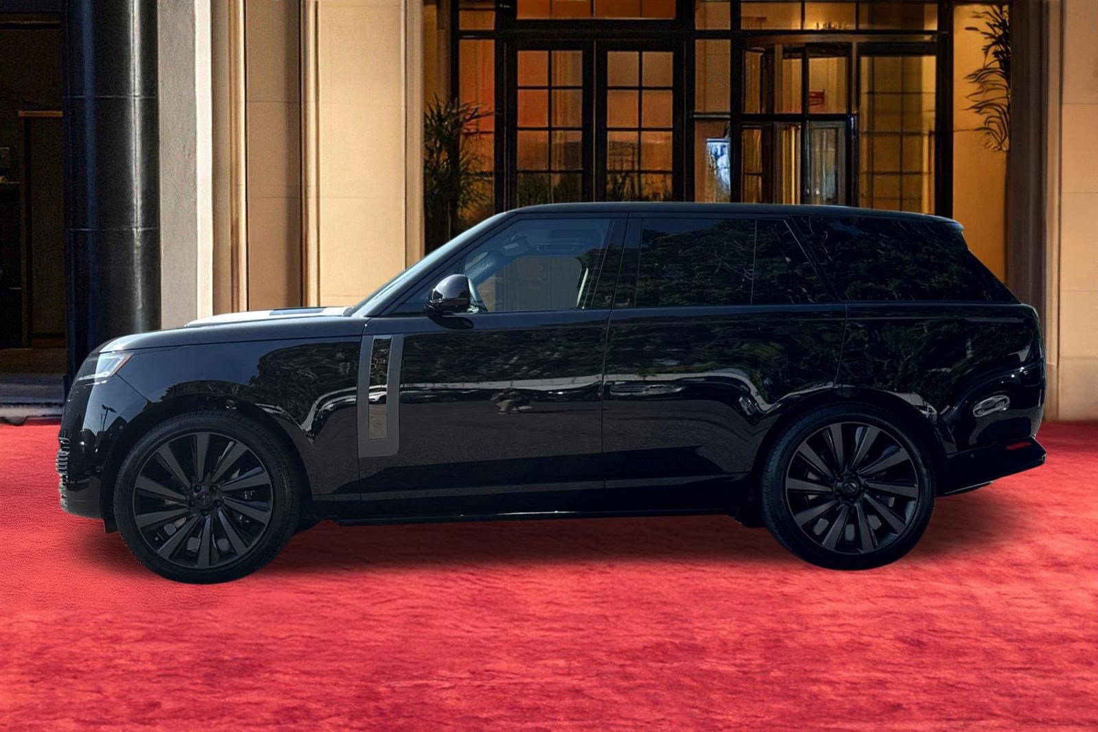 New 2026 Land Rover Range Rover SV AWD/4WD image 2