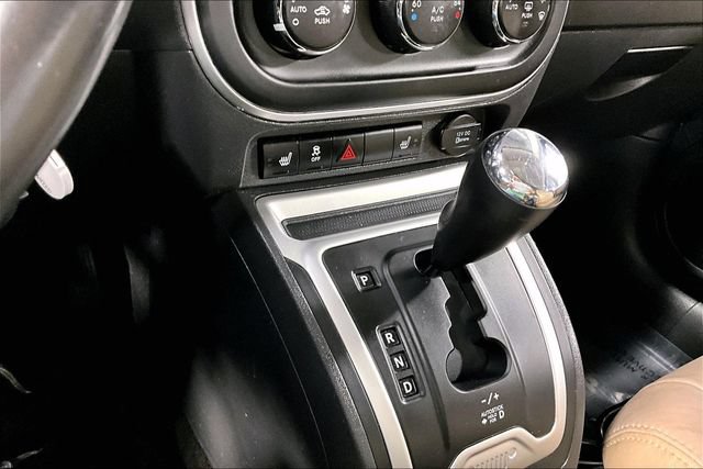 Used 2014 Jeep Compass Limited w/ Sun/Sound Group FWD image 15
