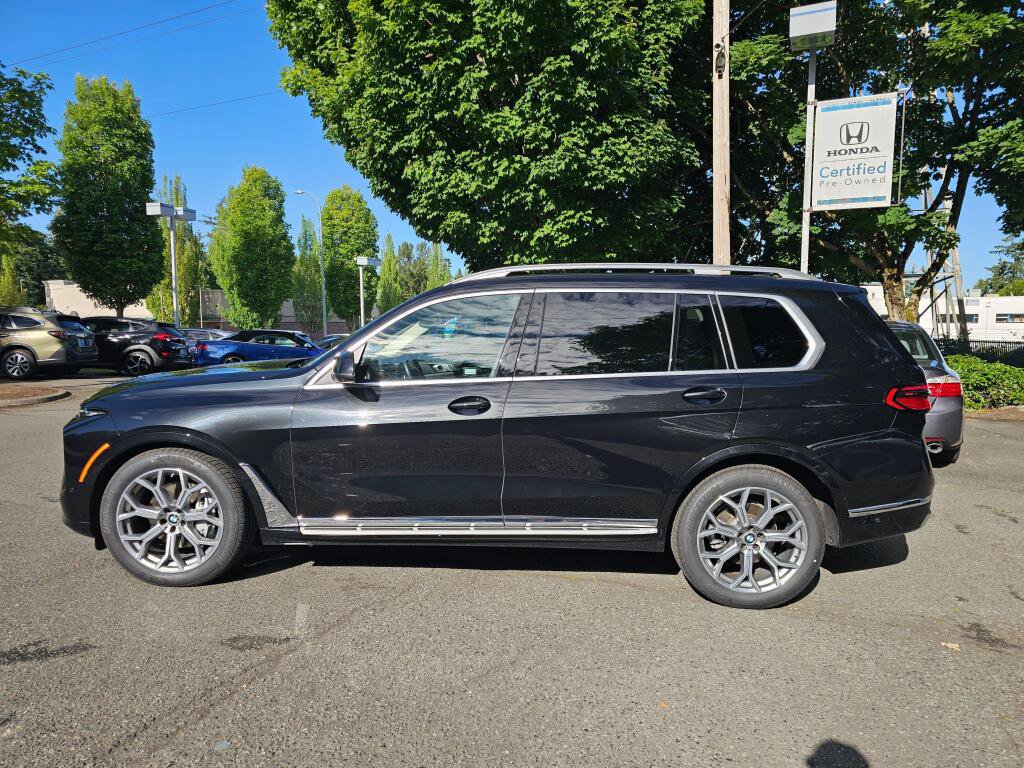 Used 2025 BMW X7 xDrive40i AWD/4WD image 4