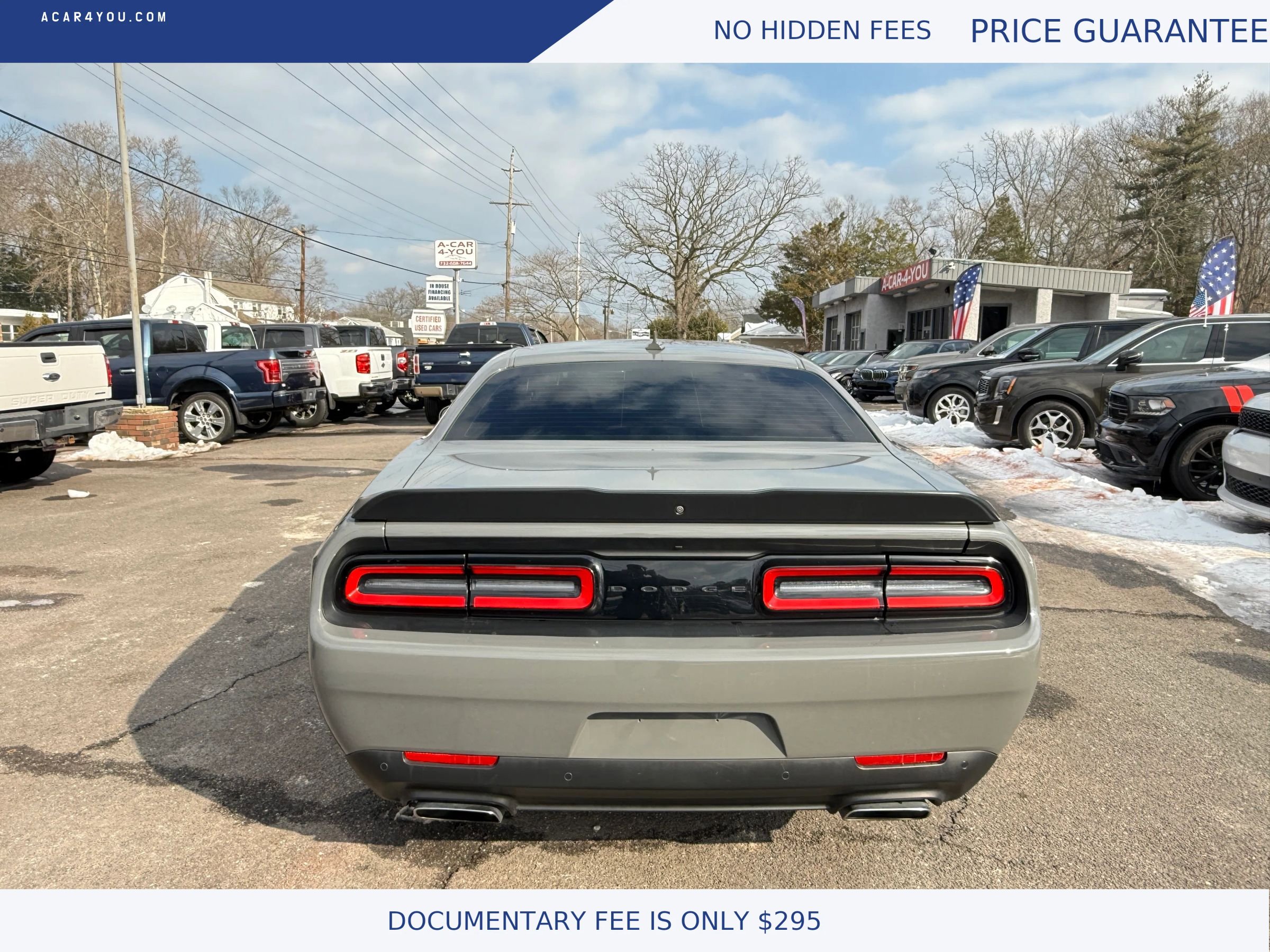 Used 2023 Dodge Challenger R/T w/ Plus Package image 9
