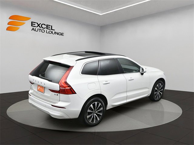 Used 2023 Volvo XC60 B5 Core image 39