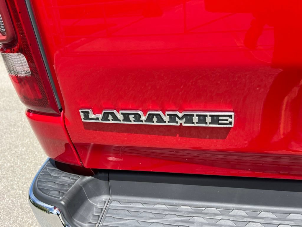 Used 2022 RAM 1500 Laramie AWD/4WD image 12