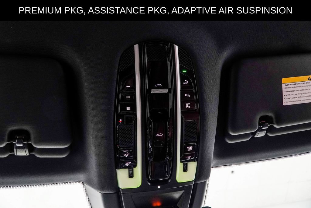 Used 2023 Porsche Cayenne w/ Premium Package AWD/4WD image 44