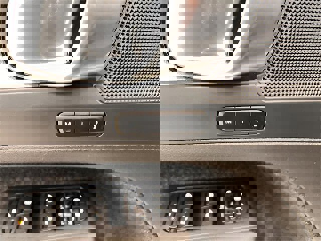 Used 2024 Volvo XC40 B5 Core image 13