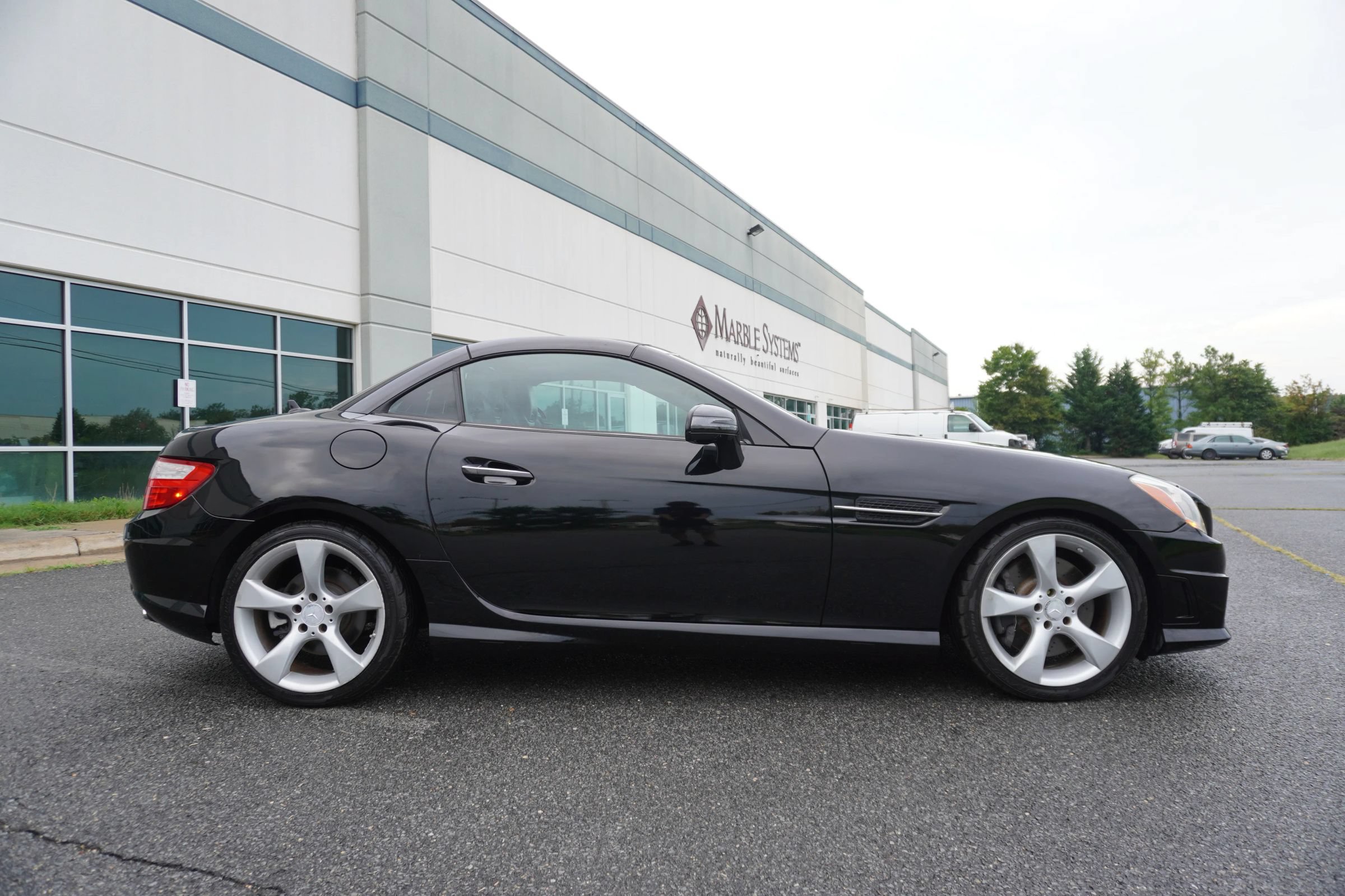 Used 2015 Mercedes-Benz SLK 350 image 8