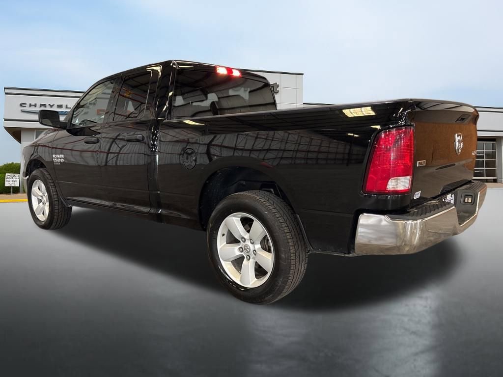 Used 2024 RAM 1500 Classic SLT image 3