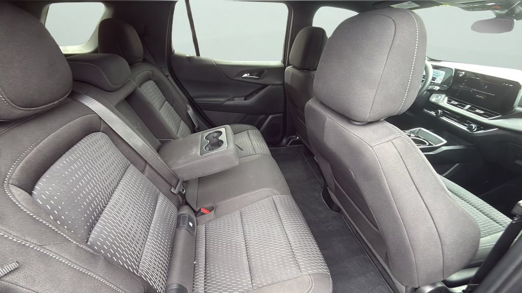Used 2026 Chevrolet Equinox LT FWD image 15
