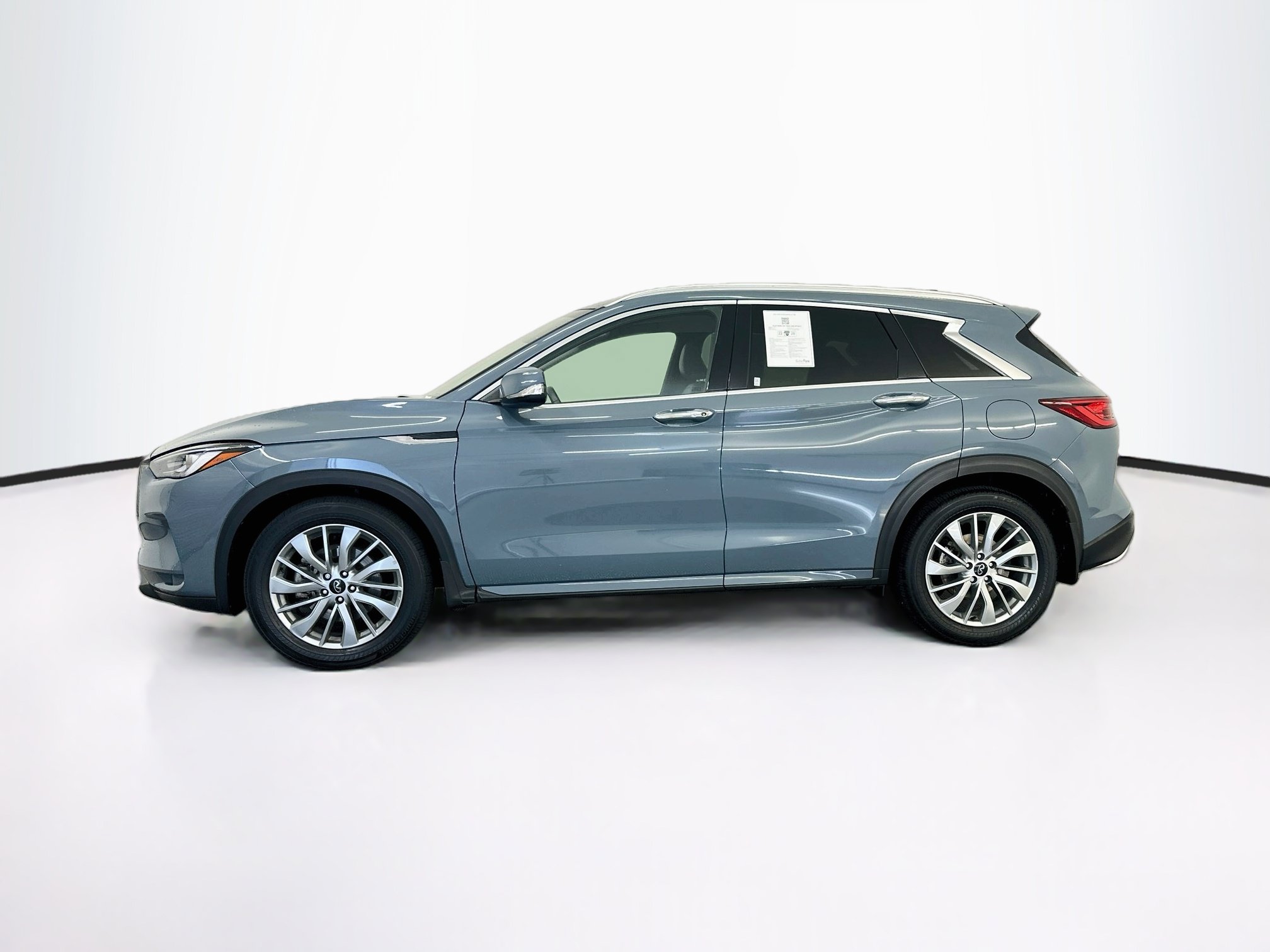 Used 2023 INFINITI QX50 Luxe AWD/4WD image 4